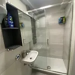 New Komplett Moeblierte Wohnung-zentral Διαμέρισμα