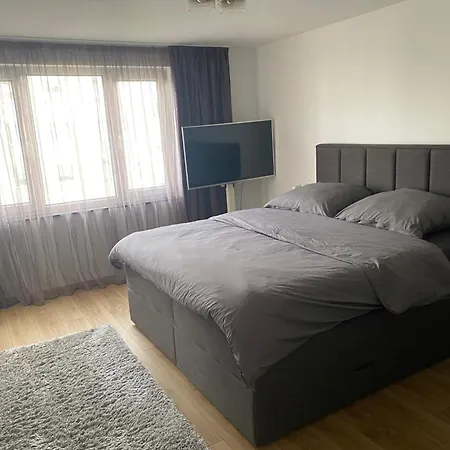 New Komplett Moeblierte Wohnung-zentral * Sindelfingen