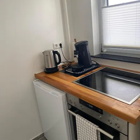 New Komplett Moeblierte Wohnung-zentral * Σίντελφινγκεν