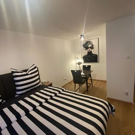 Apartman New Komplett Moeblierte Wohnung-zentral